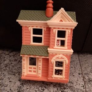 1984 Victorian house